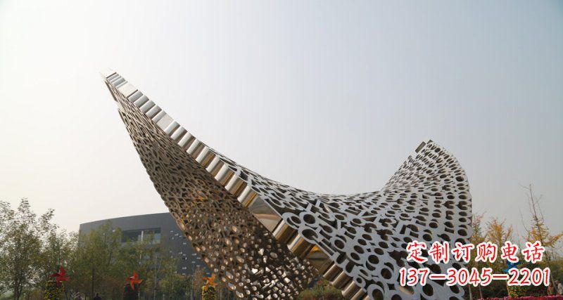 保定不锈钢字母雕塑——点缀美丽的空间