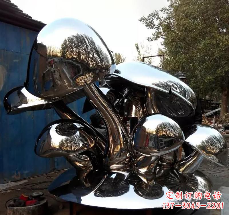 保定不锈钢蘑菇雕塑给空间增添活力
