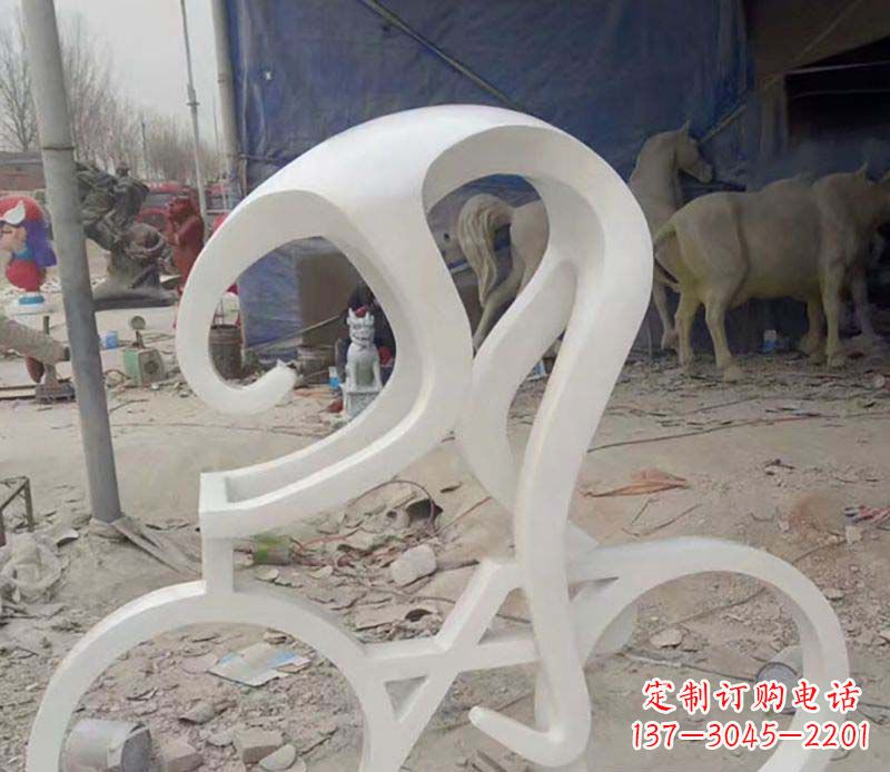 保定不锈钢自行车雕塑——景观的点缀