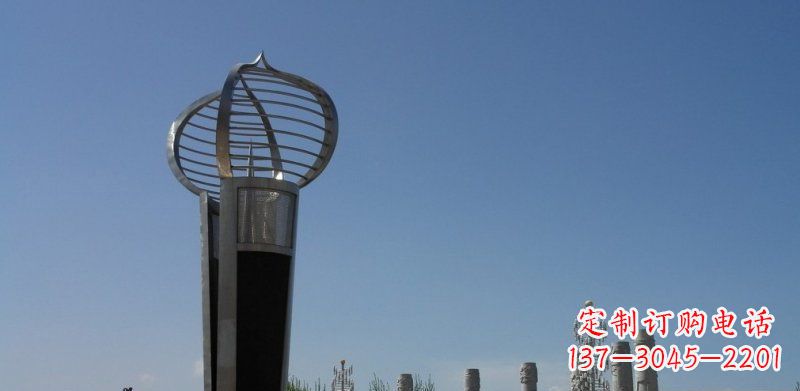 保定不锈钢火炬形雕塑熠熠生辉