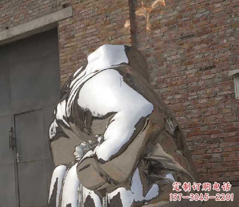 保定不锈钢拳头雕塑