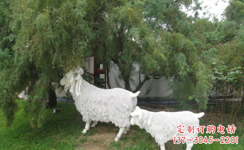 保定不锈钢山羊雕塑静谧中的动态美