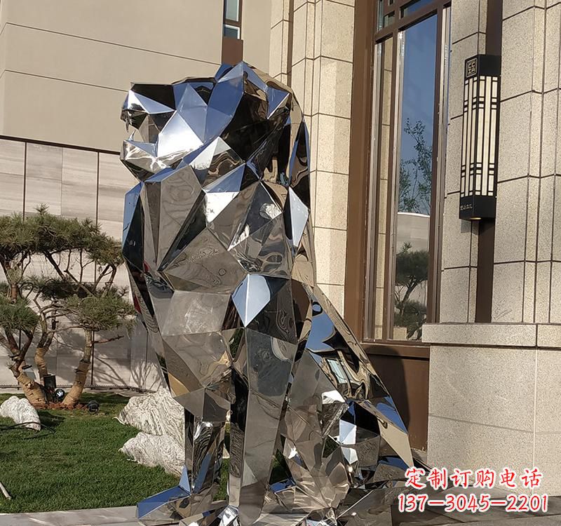 保定不锈钢狮子雕塑精美而又富有艺术感