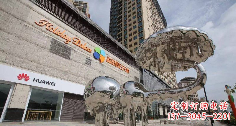 保定不锈钢门前的大象雕塑