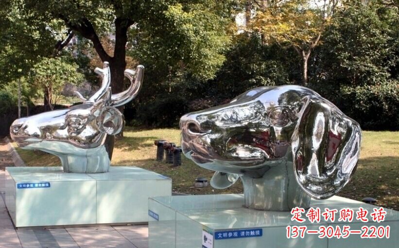 保定十二生肖头像景观雕塑