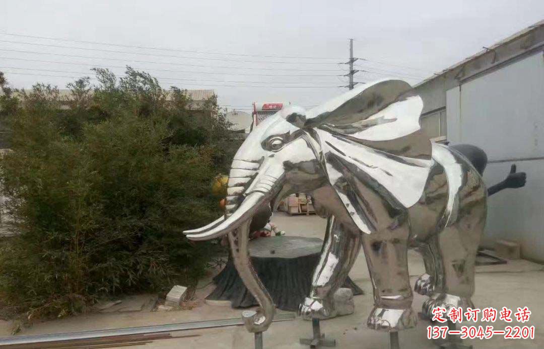 保定大象雕塑为售楼部装饰点缀