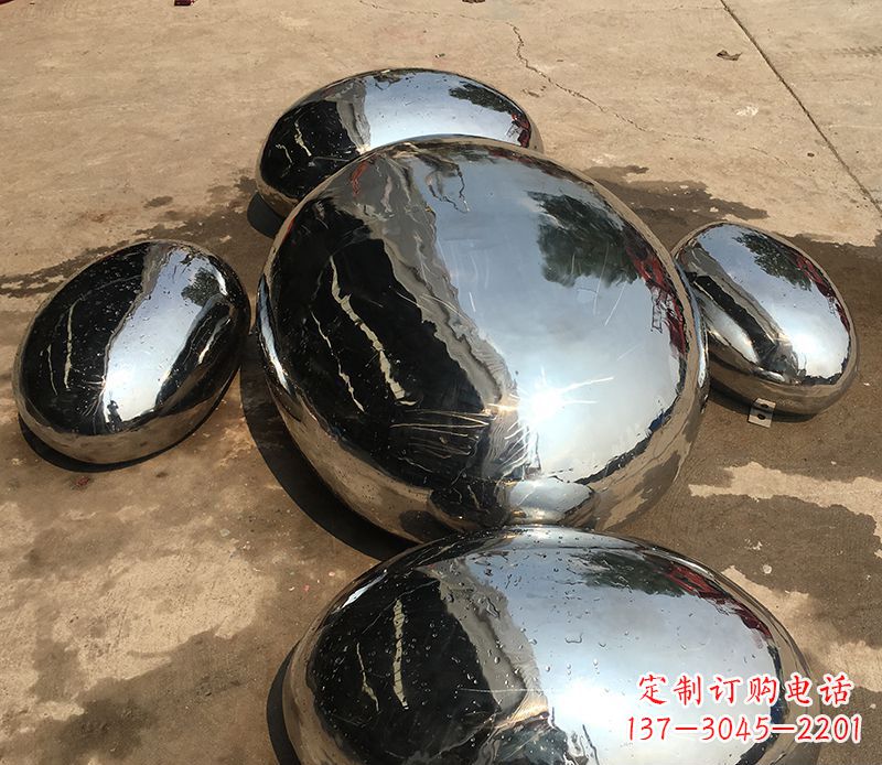 保定精致灵动的不锈钢水滴雕塑