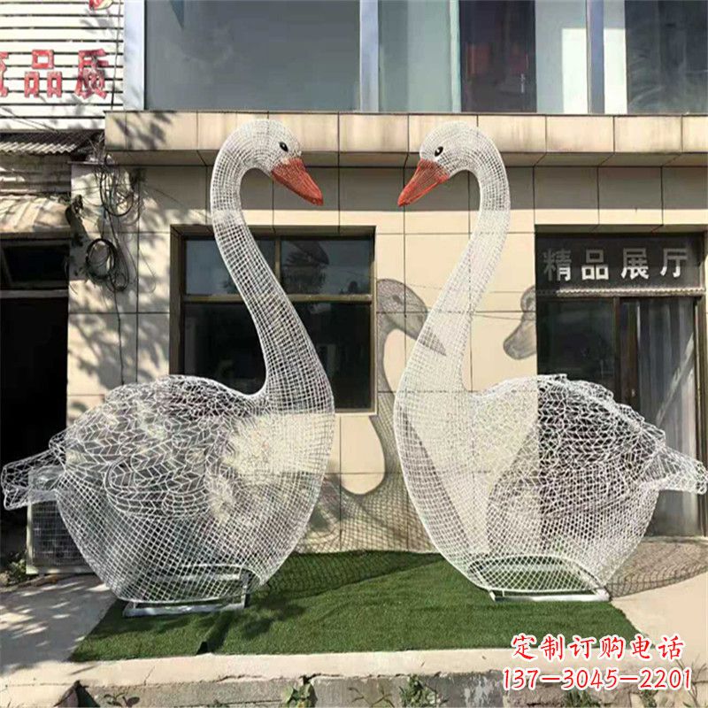 保定不锈钢缩翅网格天鹅一对经典雕塑的传奇之美