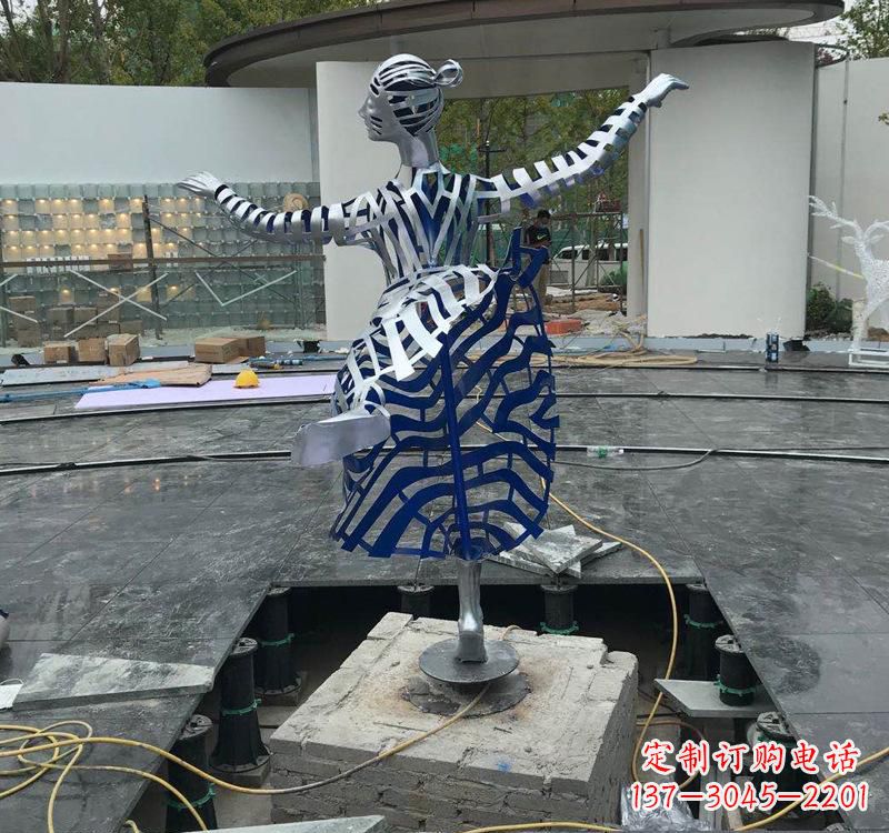 保定不锈钢跳舞女孩雕塑
