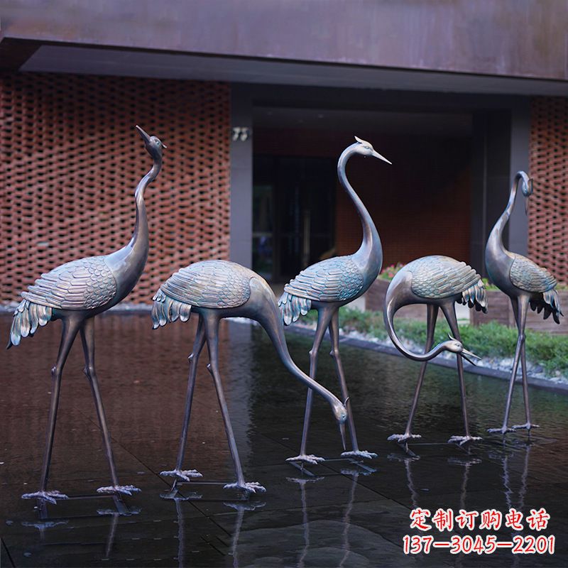 保定不锈钢仙鹤飞翔雕塑