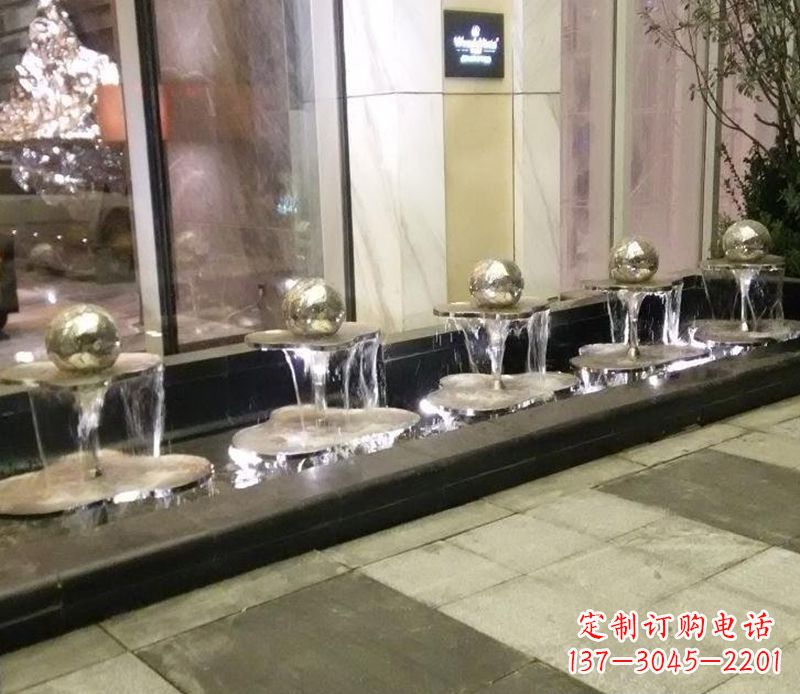 保定不锈钢小喷泉雕塑——美化环境的艺术