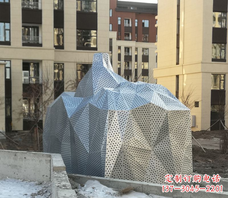 保定不锈钢小区假山雕塑雕塑点缀小区美景