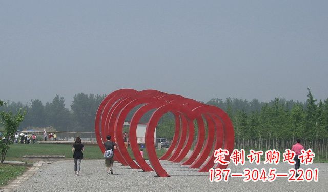 保定不锈钢心形拱门雕塑美丽而神圣