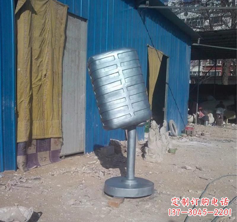 保定不锈钢艺术话筒雕塑——传承精神文化