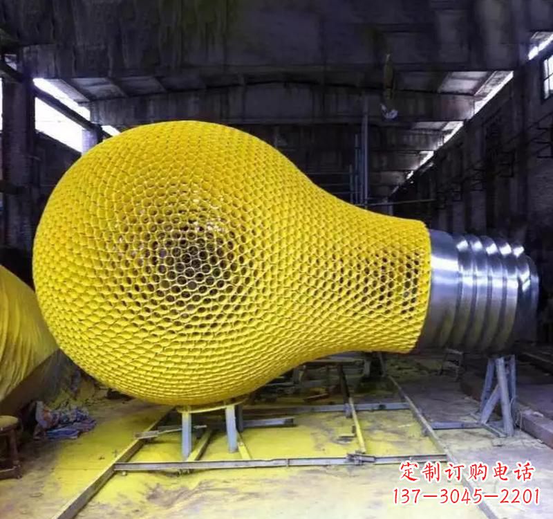 保定不锈钢园林创意灯泡雕塑