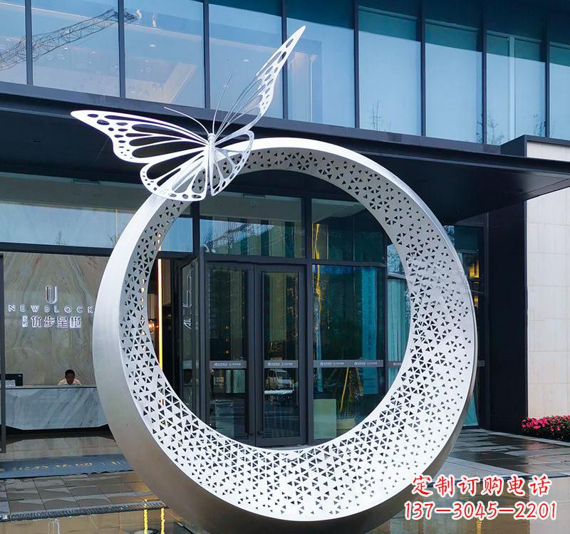 保定不锈钢园林戒指雕塑精美细腻的艺术品