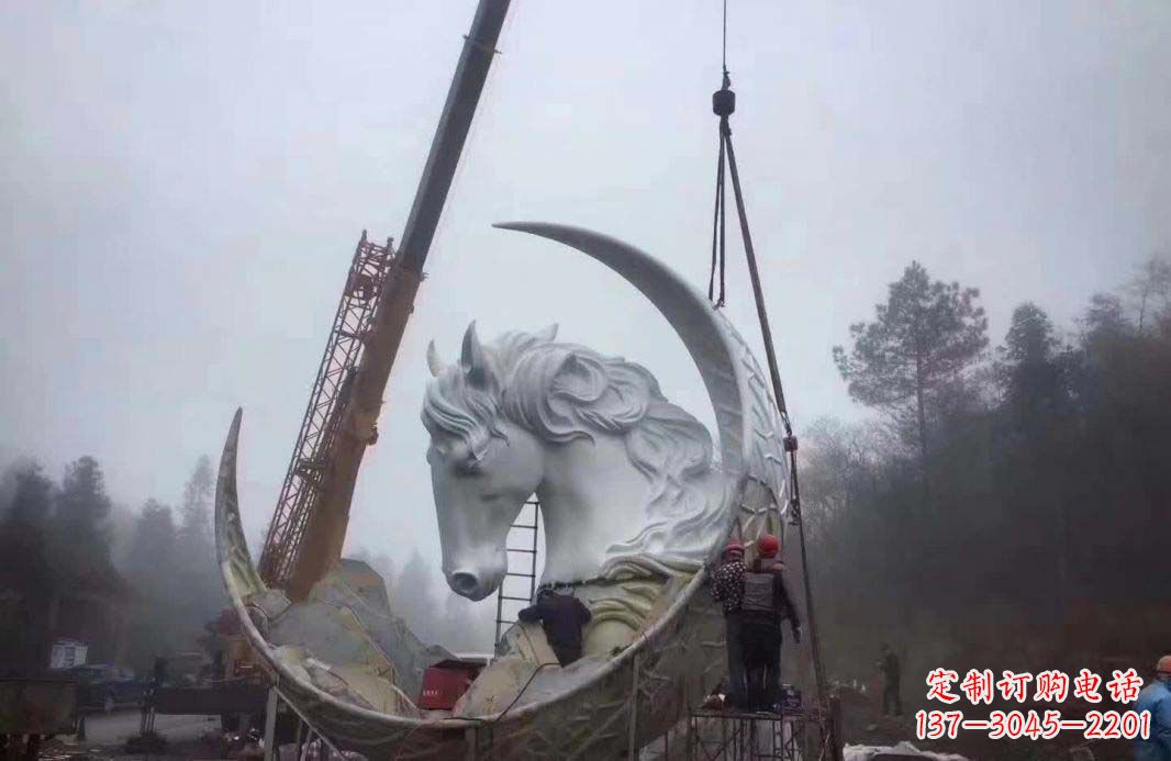 保定不锈钢月亮和马雕塑