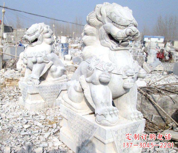 保定踩球门口看门狮子石雕