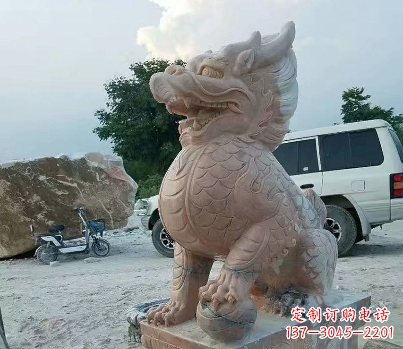 保定踩球麒麟晚霞红石雕