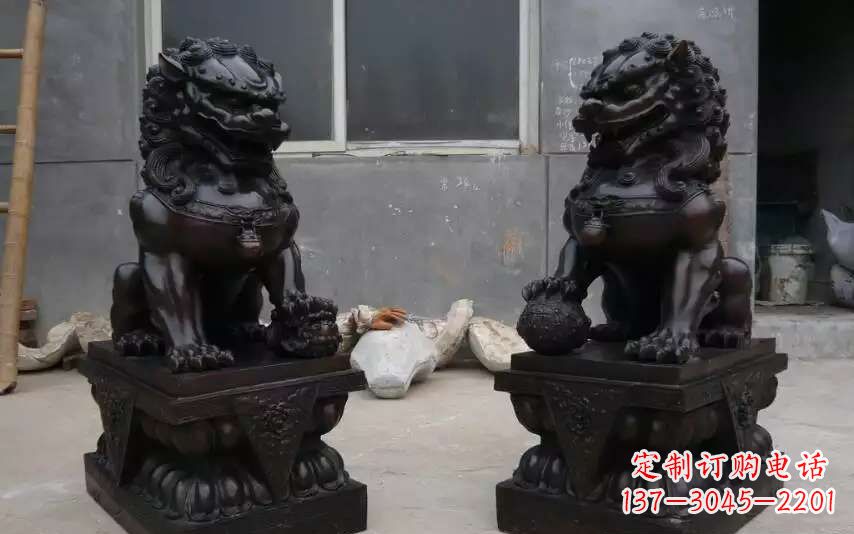 保定踩球镇宅狮子铜雕1