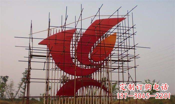 保定城市和平鸽雕塑传递和平信息