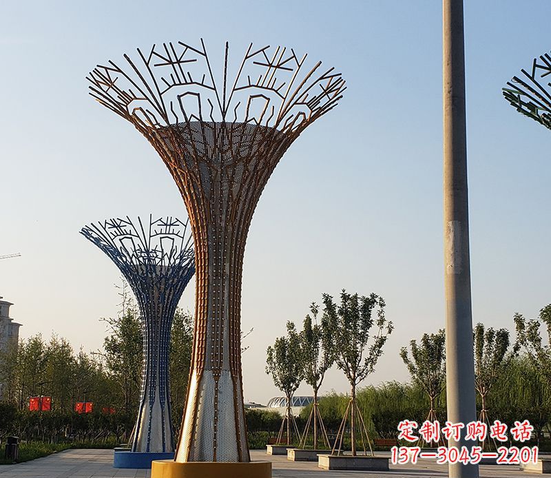 保定城市景观的点缀——不锈钢树叶雕塑