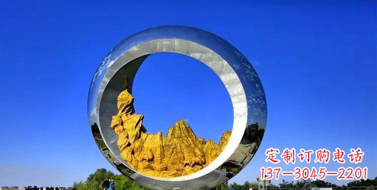 保定月亮雕塑——城市的美丽装饰