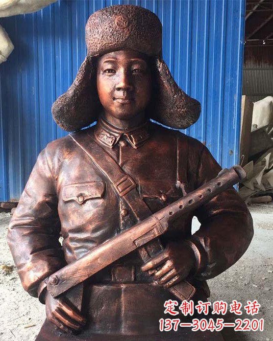 保定持枪的雷锋半身像