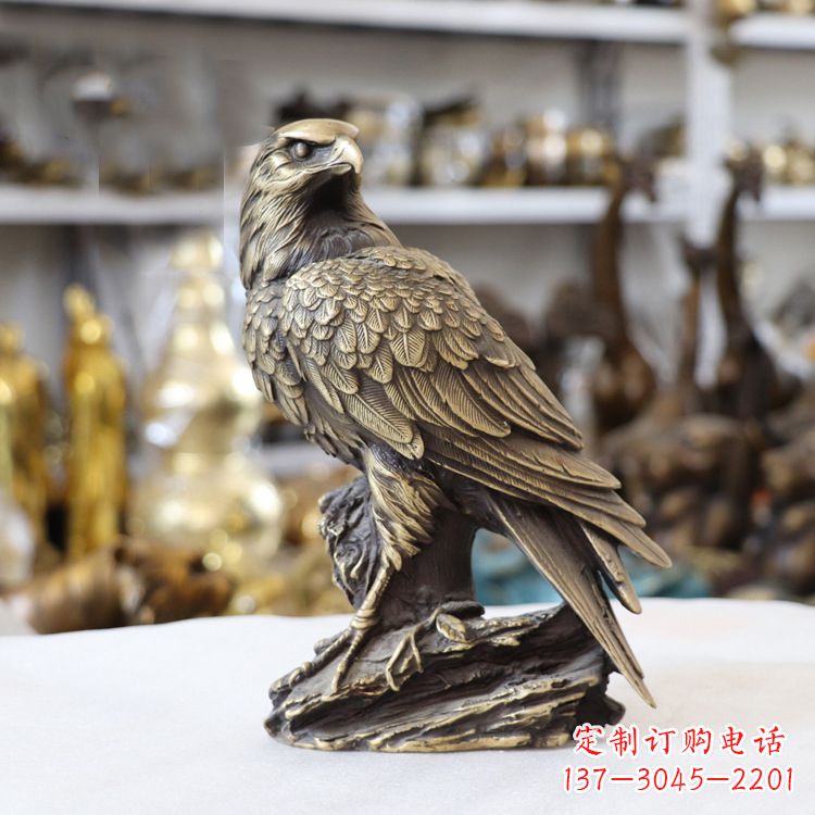 保定纯铜老鹰雕塑传承自然之美