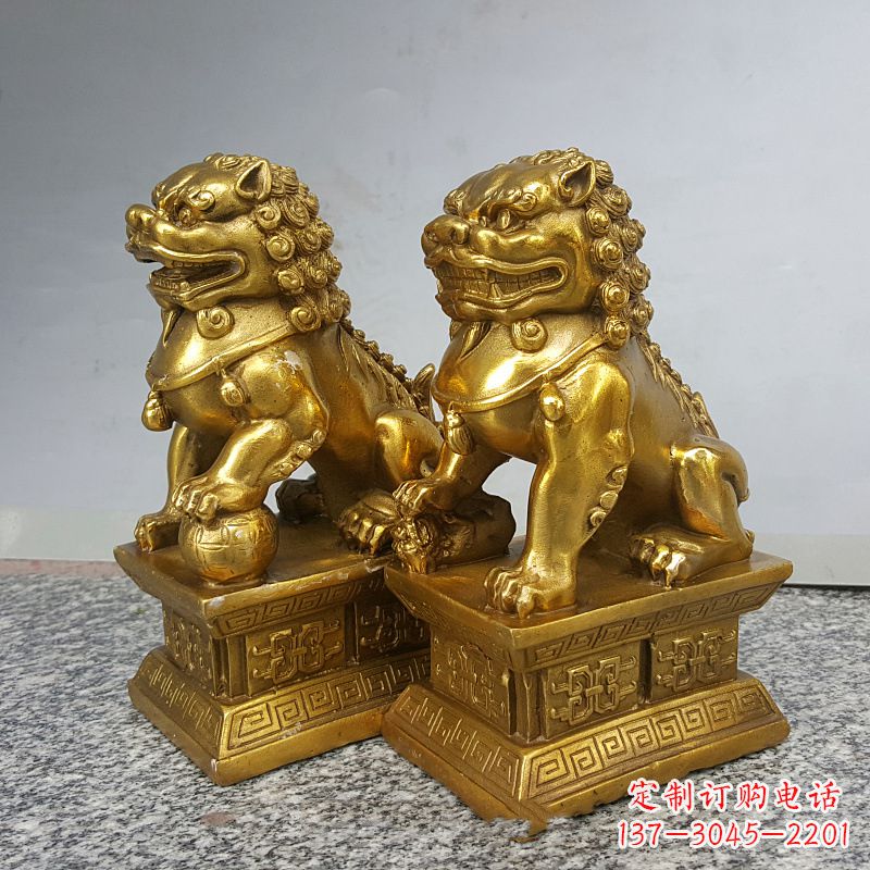 保定纯铜狮子雕塑,象征着中国历史文化