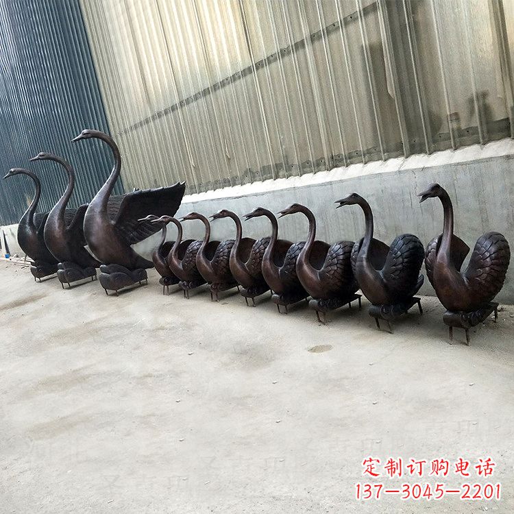 保定精致的铜质天鹅雕塑