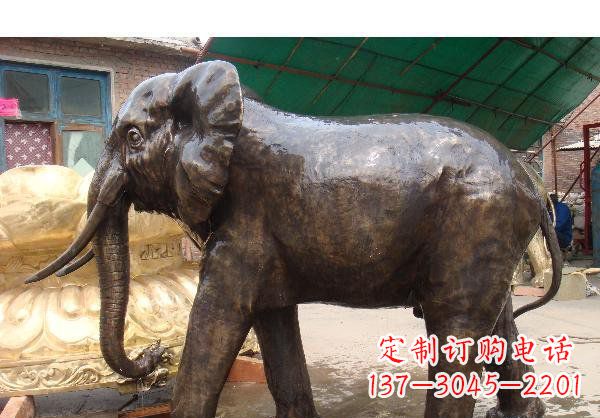 保定大象公园动物铜雕