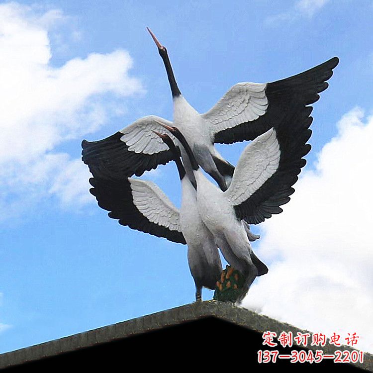 保定仙鹤玻璃钢景观动物雕塑
