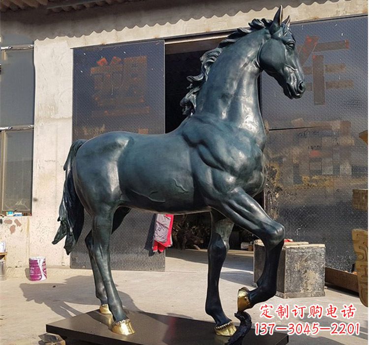 保定大型公园铸铜马雕塑