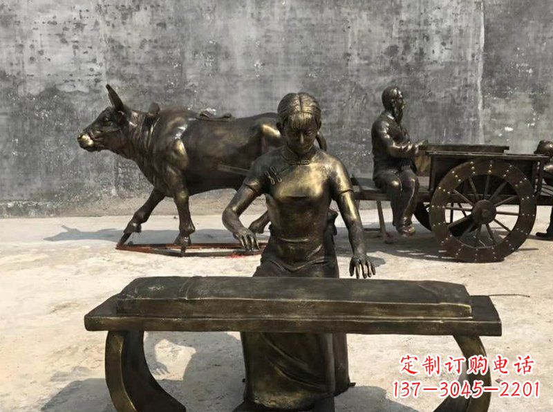 保定铜制古筝人物校园景观雕塑