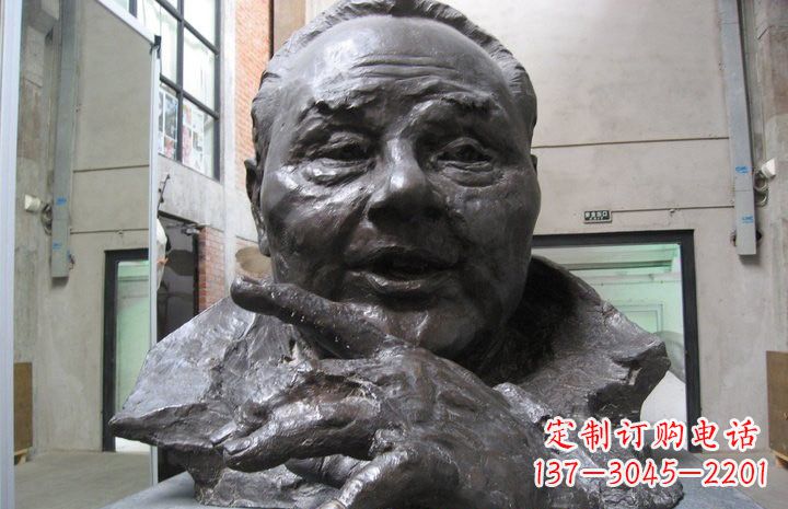 保定邓小平铜雕塑——传承中国传统文化