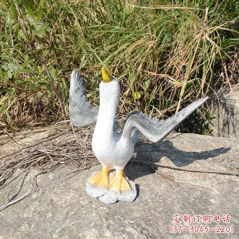 保定雕塑少女与和平鸽
