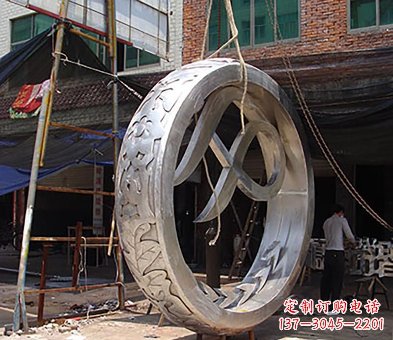 保定精致环形不锈钢景观雕塑