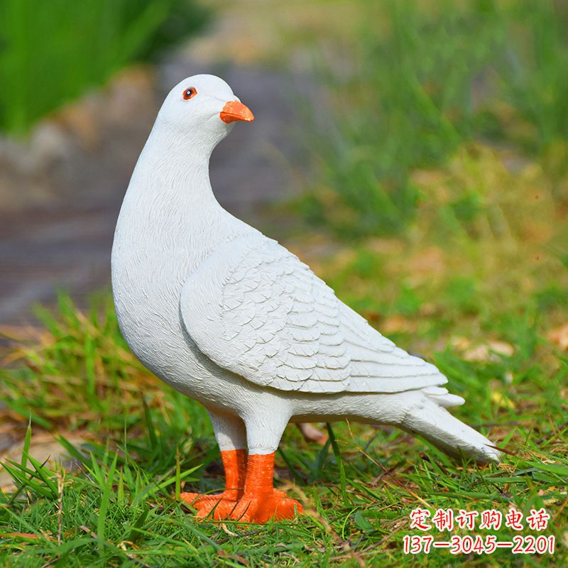 保定和平鸽雕塑传递和平与希望的象征