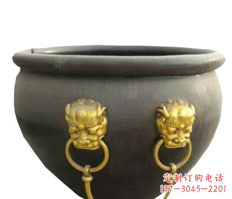 保定仿古鎏金狮子头水缸铜雕塑