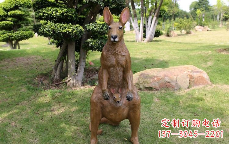 保定公园玻璃钢仿真袋鼠雕塑