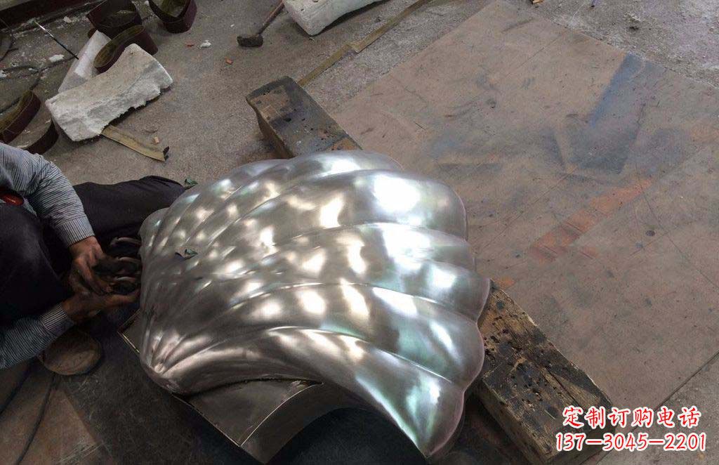 保定精致现代的不锈钢贝壳雕塑