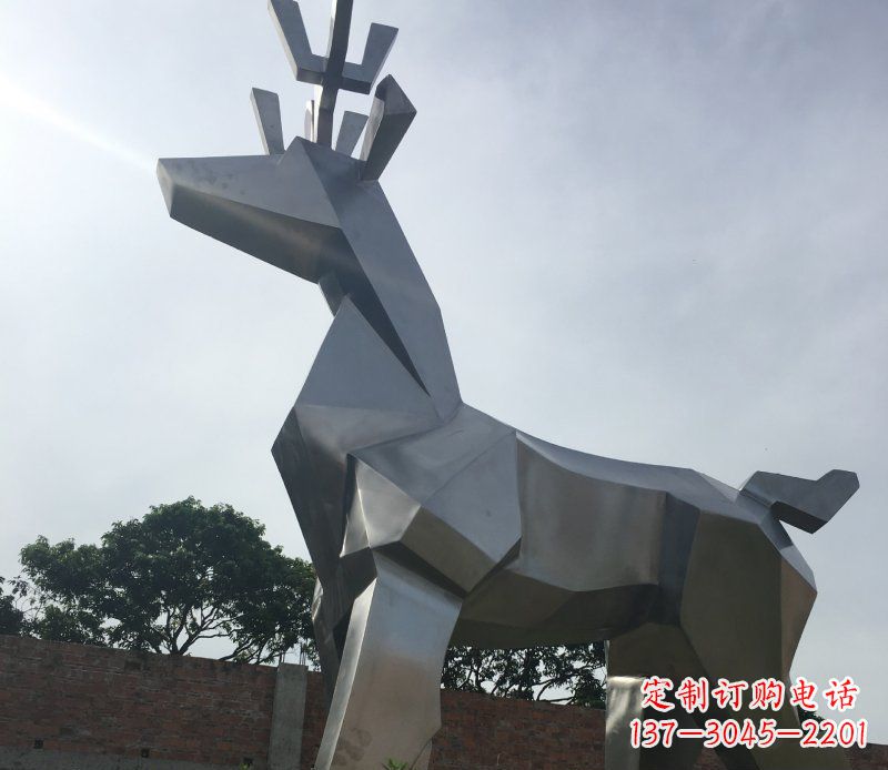 保定不锈钢几何鹿雕塑