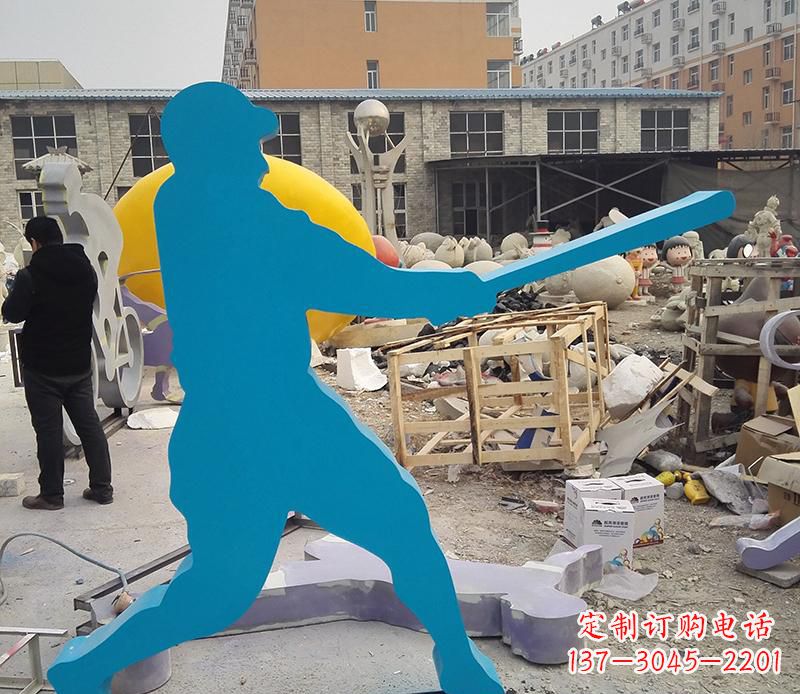 保定公园不锈钢打棒球雕塑2