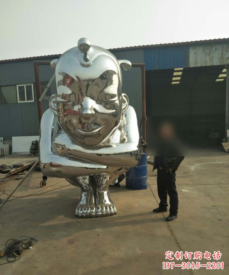 保定公园不锈钢大型蹲着的儿童雕塑