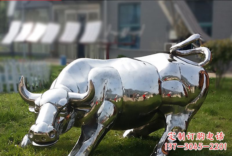 保定精致美观的高端不锈钢动物牛雕塑