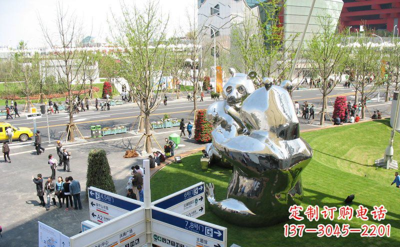 保定魅力镜面不锈钢熊猫景观雕塑