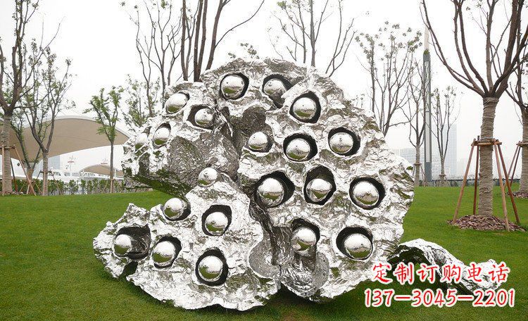 保定不锈钢莲蓬雕塑浓缩东方文化的美感