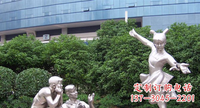 保定优质不锈钢学生人物雕塑