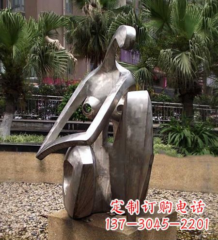 保定现代艺术风格的不锈钢女人雕塑